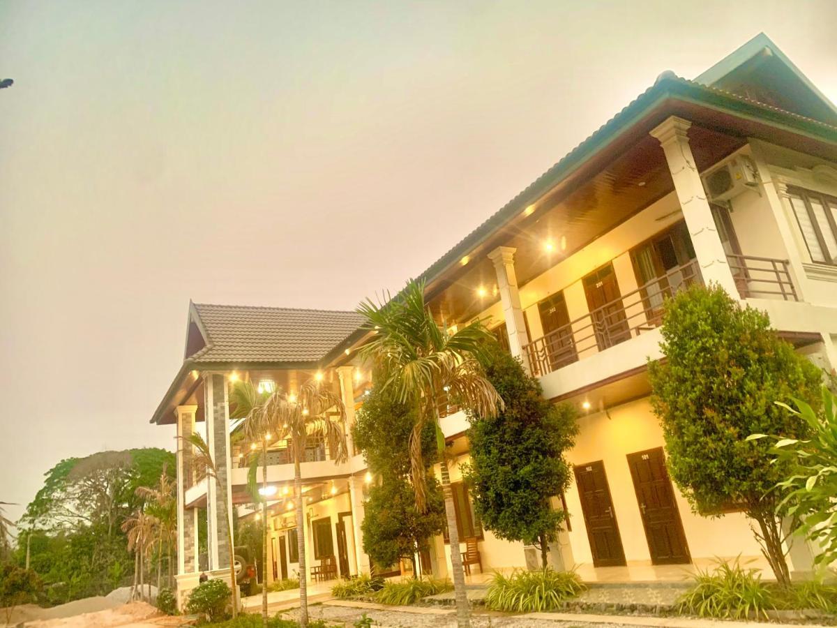 Garden Resort Vang Vieng Exteriör bild